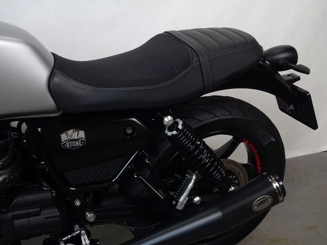 moto-guzzi - v-7-stone