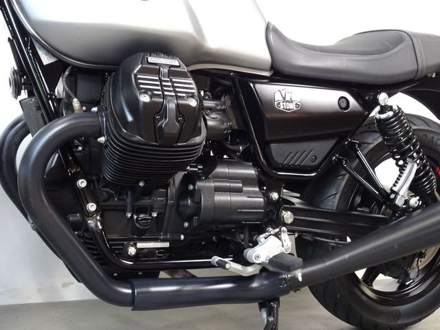 moto-guzzi - v-7-stone
