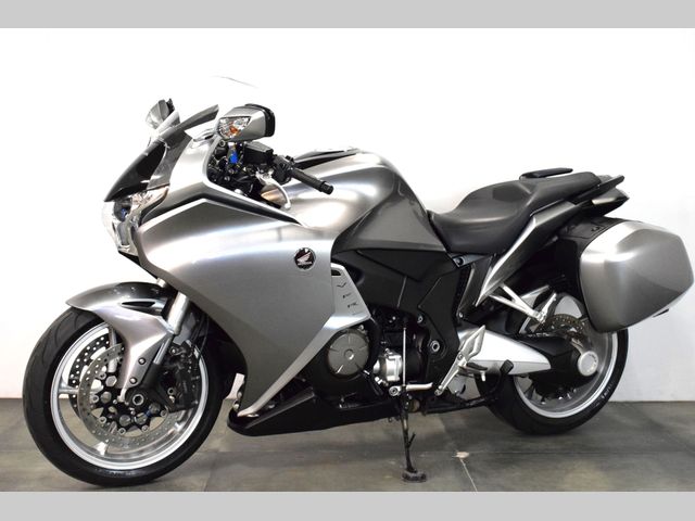 honda - vfr-1200-f
