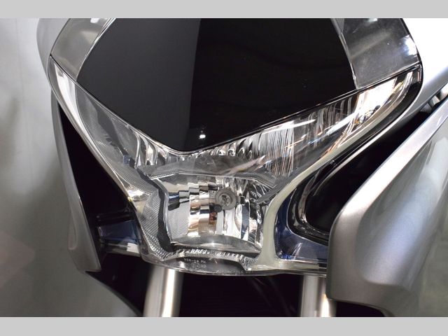 honda - vfr-1200-f