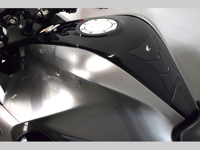 honda - vfr-1200-f