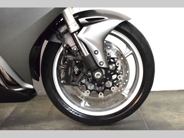 honda - vfr-1200-f
