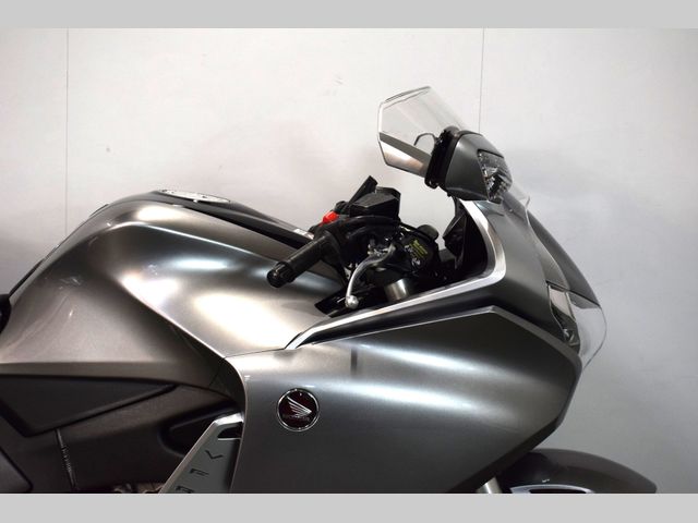 honda - vfr-1200-f