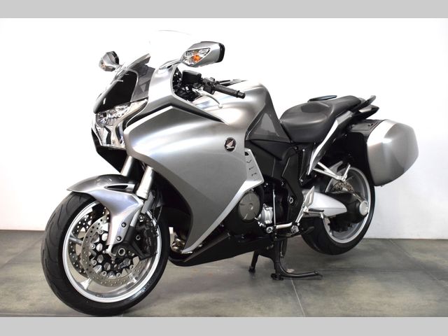 honda - vfr-1200-f