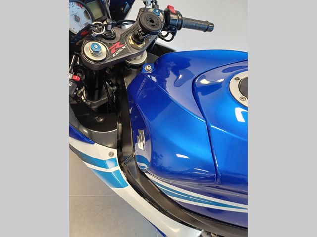 suzuki - gsx-r-750