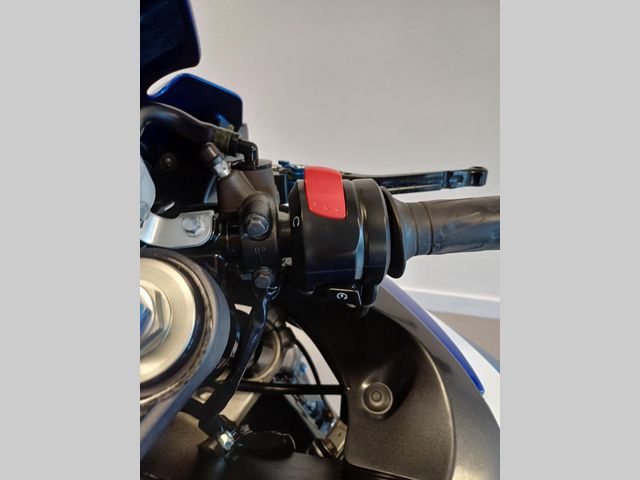 suzuki - gsx-r-750
