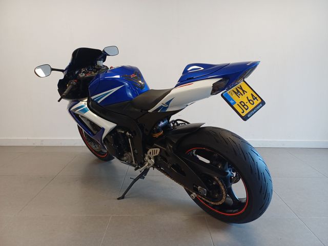 suzuki - gsx-r-750