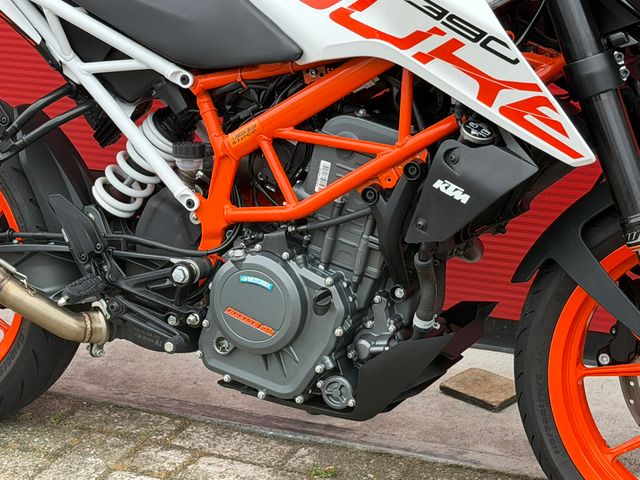 ktm - 390-duke