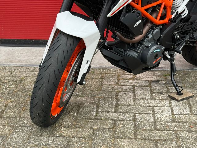 ktm - 390-duke