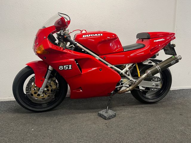 ducati - 851-strada