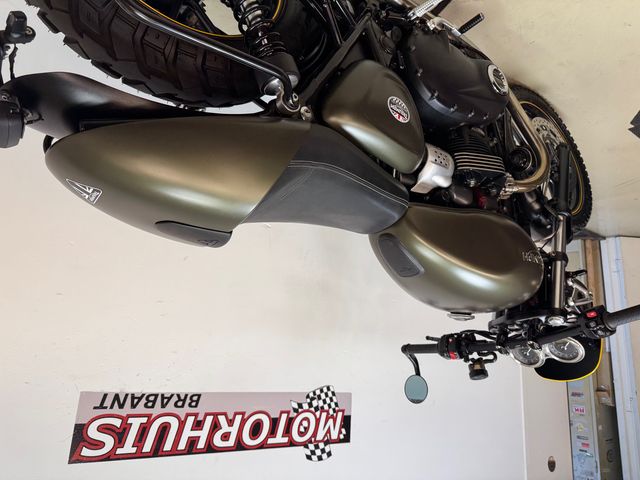 triumph - street-cup