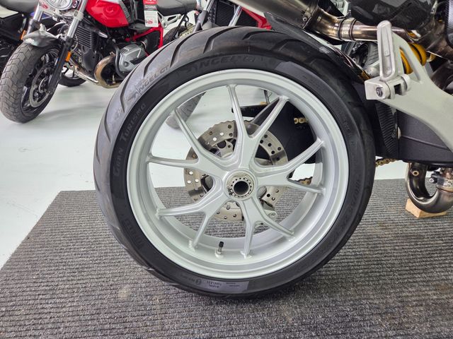 ducati - m-1100