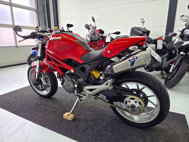 ducati - m-1100
