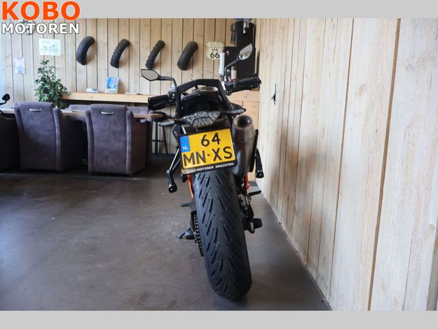 ktm - 790-duke