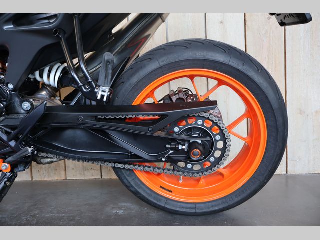ktm - 790-duke