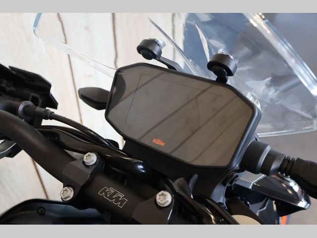 ktm - 790-duke