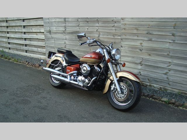 yamaha - xvs-650-a-dragstar-classic