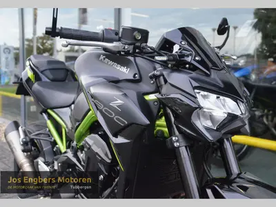 KAWASAKI Z900 – foto 3
