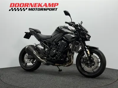 KAWASAKI Z900 – foto 3