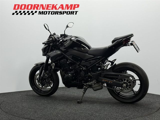kawasaki - z900