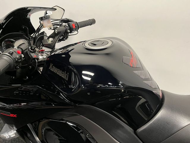 kawasaki - z-1000-sx