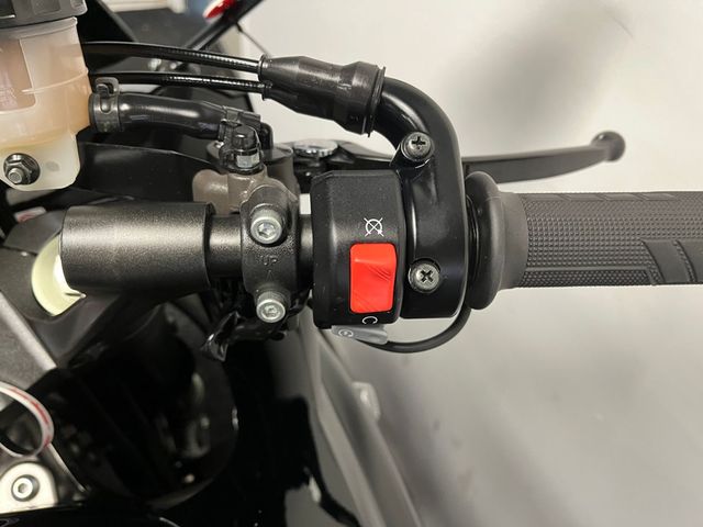 kawasaki - z-1000-sx