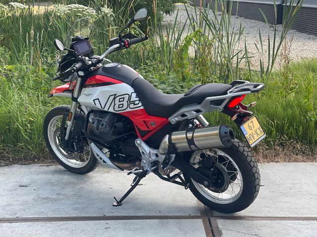 moto-guzzi - v-85-tt