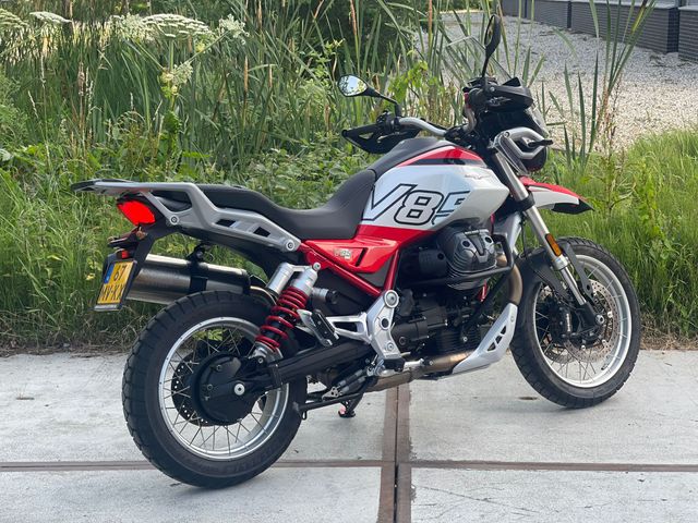 moto-guzzi - v-85-tt