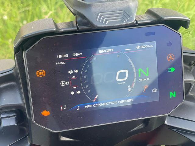 moto-guzzi - v-85-tt
