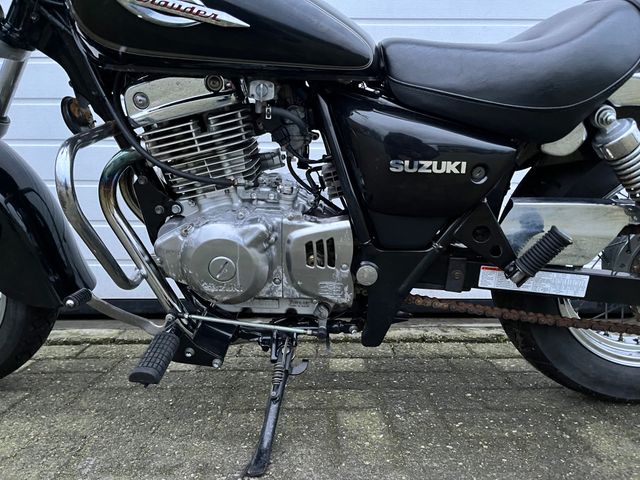 suzuki - gz-250-marauder