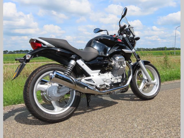 moto-guzzi - 750-breva-ie