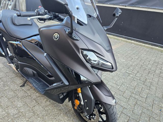 yamaha - tmax-tech-max