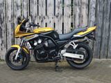 YAMAHA FZS 600 FAZER