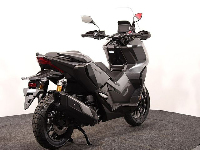 honda - adv-350