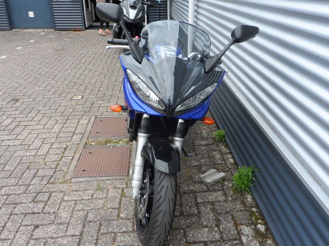 yamaha - fzs-600-fazer