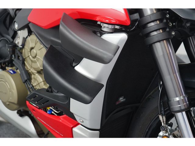 ducati - streetfighter-v4