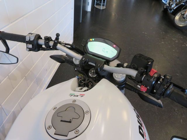 ducati - monster-797--