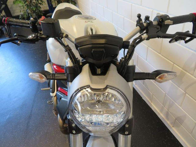 ducati - monster-797--