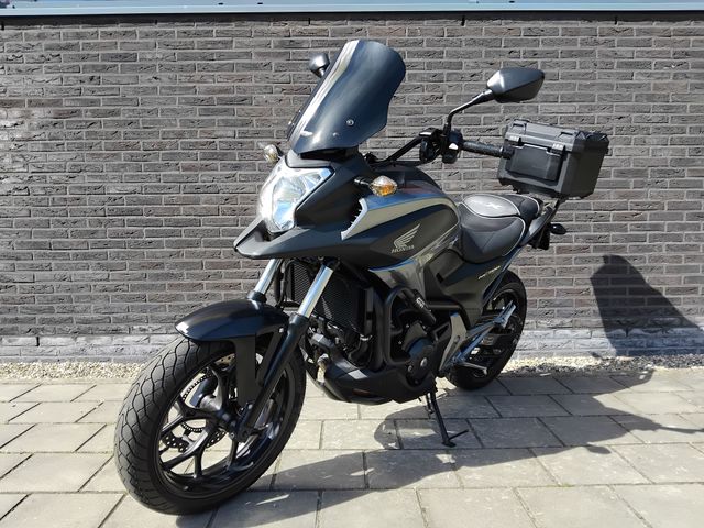 honda - nc-700-x-dct