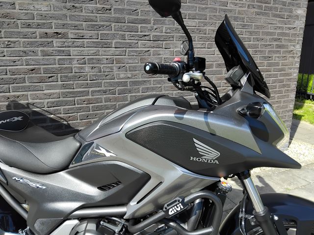 honda - nc-700-x-dct