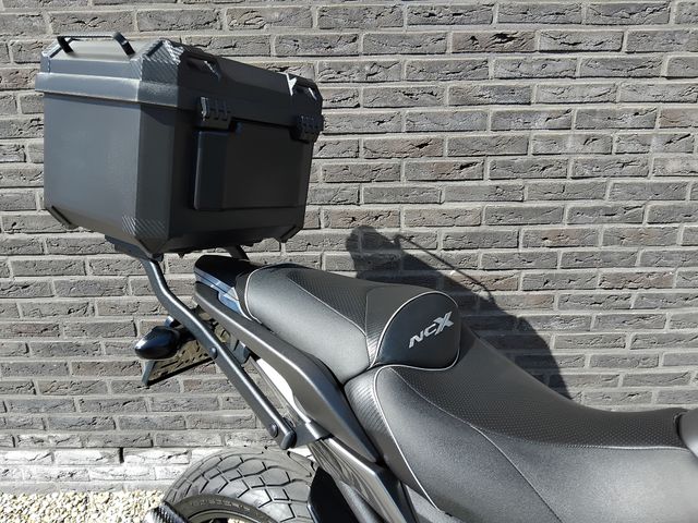 honda - nc-700-x-dct