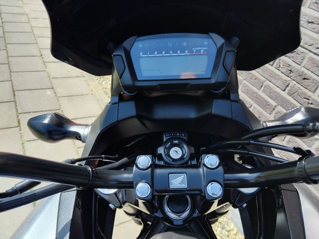 honda - nc-700-x-dct