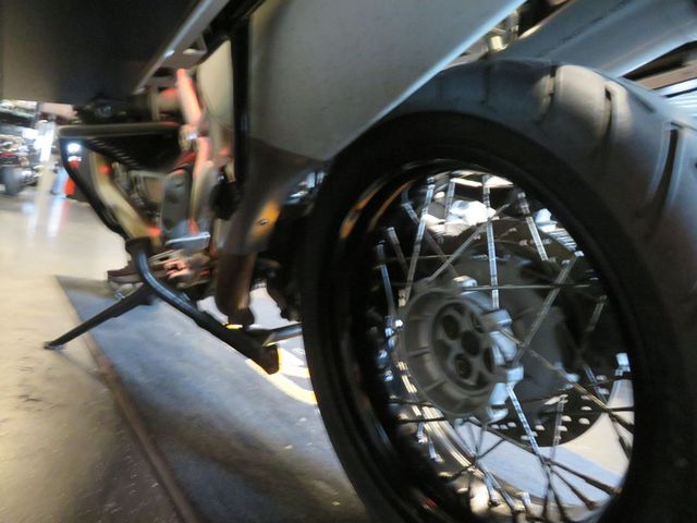 moto-guzzi - stelvio-1200-8v-abs