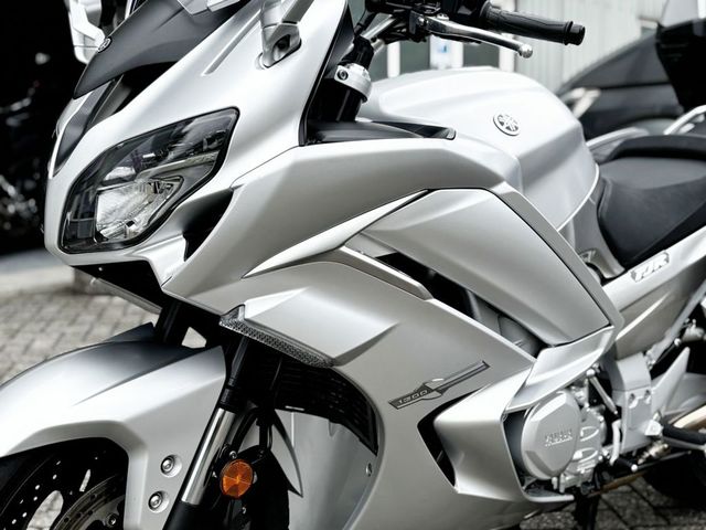 yamaha - fjr-1300-ae