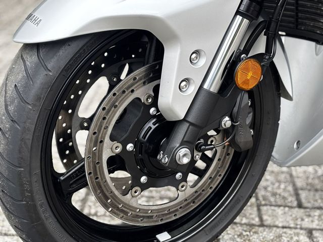 yamaha - fjr-1300-ae