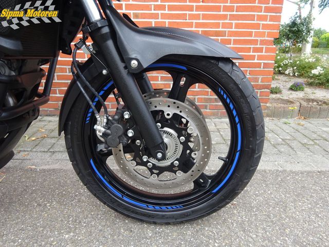 suzuki - v-strom-650-a-touring