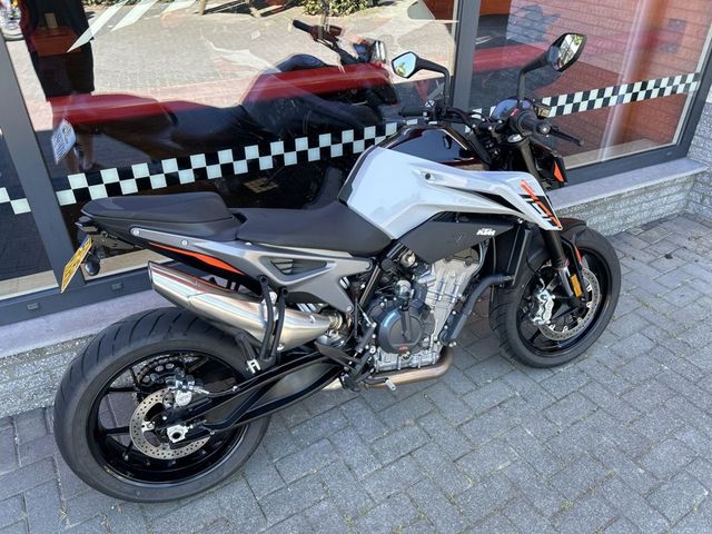 ktm - 790-duke