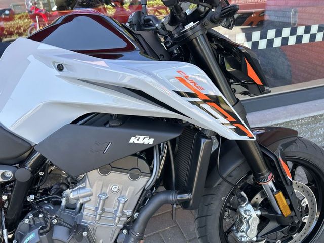 ktm - 790-duke