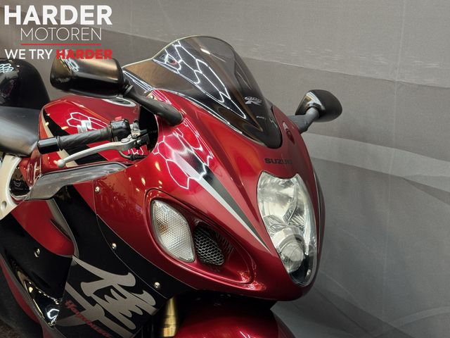 suzuki - gsx-r-1300-hayabusa