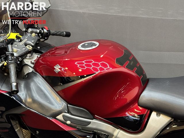 suzuki - gsx-r-1300-hayabusa